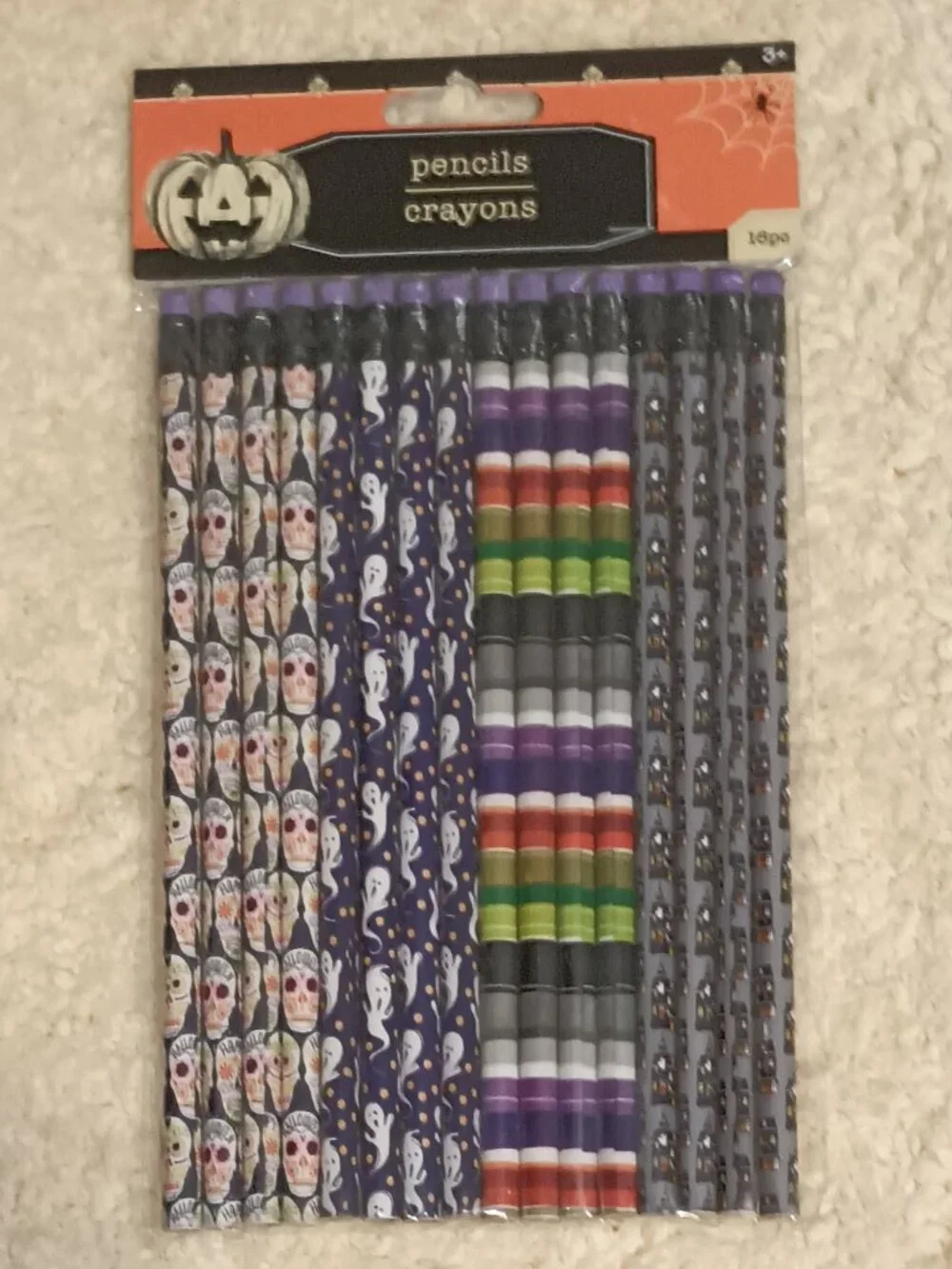 A Bundle of New Halloween Novelty Items for a Classroom Party (121 pieces)
